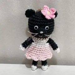 ネコ　あみぐるみ　バッグチャーム　ハンドメイド