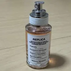 レプリカ　オン　ア　デート　香水