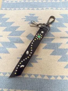 スタッズキーホルダー