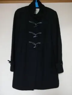 ファー付き黒コート 細身　長さ85×ウエスト横幅39×肩幅37×袖幅15cm