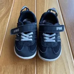 Item thumbnail for item be9678a3-1566-4d62-8edf-e34bfda98390