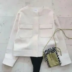 ビューティ&ユース ショートブルゾン ノーカラー 軽量 ゆったりめ ホワイト