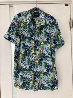 GUESS オープンカラーシャツのサムネイル