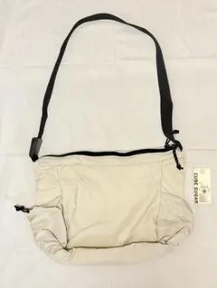 CUBE SUGAR ナイロンドロストギャザーポケットショルダーバッグ　ホワイト