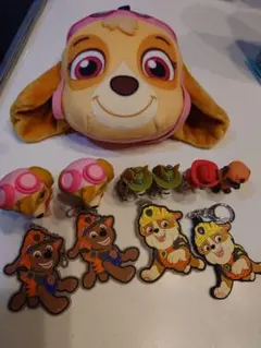 【即購入可】パウ・パトロール　雑貨まとめ売り　スカイ　ソフビ人形他