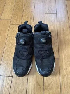 Reebok InstaPump Fury ブラック スニーカーのサムネイル