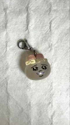 【レア】おぱんちゅうさぎ めじるしアクセサリー ガチャガチャのサムネイル