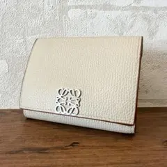 美品 LOEWE ロエベ ミニウォレット 三つ折り 財布
