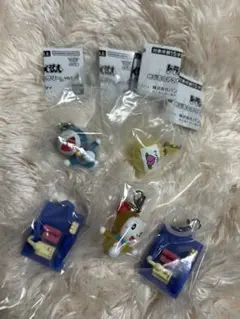 ドラえもん　めじるしアクセサリー４　５個