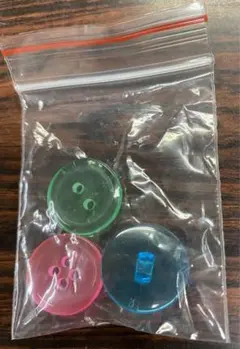 値下げ！新品！！カラフルボタン　40袋