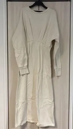 【SHIPS】アイボリー ロングワンピース 長袖