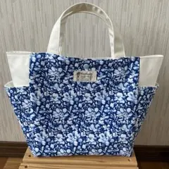 サイドポケット付き花柄トートバッグ