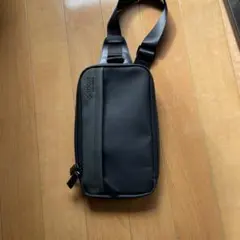 ブラック ナイロン ショルダーバッグフリーサイズ、斜めがけショルダー