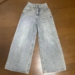 ライトブルーワイドレッグデニムパンツのサムネイル