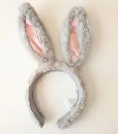 ディズニー　とんすけ　カチューシャ