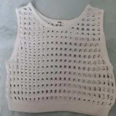 ホワイトニットベスト