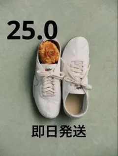 NIKE MOON SHOE OG SS ホワイト24㎝ emmi - メルカリ