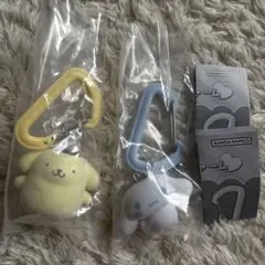 サンリオ　カラフルカラビナマスコットチャーム　シナモンロール　ポムポムプリン