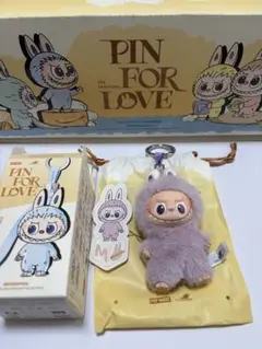 THE MONSTER PIN FOR LOVE ラブブ　イニシャル　M
