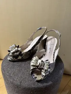 GINZA Kanematsu パイソン柄 リボン パンプスのサムネイル
