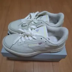 【新品未使用】Reebok クラブシー ヴィンテージ 85 23cm スニーカー