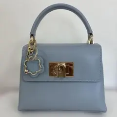 FURLA トップハンドバッグ チャーム付き 水色 - メルカリ