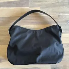 ☆新品未使用☆ TOUT Y EST ショルダーバッグ ブラック