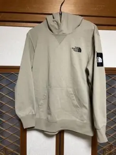 ノースフェイススクエアロゴパーカーS