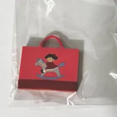 ファミリア カプセルトイ キーホルダー　赤のサムネイル