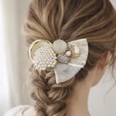 ヘアクリップ　刺繍リボン×パールビーズ　卒園式　卒業式　入園式　入学式