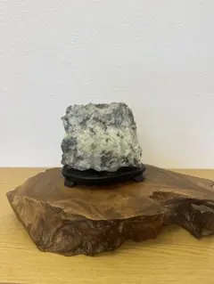 天然石　鑑賞石　菊花石　置物　重さ約12kg　唐木台付　V　R6352B 菊花石 水石 鑑賞石 天然石 鉱物 原石 置物 黒石 台座付き 菊花