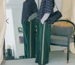 サイドラインカットパンツ