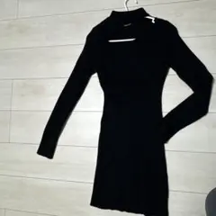 タートルネックニットワンピース
