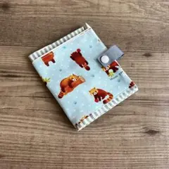 No.82 箱ティッシュの持ち運びができる☆ティッシュケース✳︎レッサーパンダ