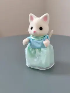 【新品】シルバニア　お母さん　シルクネコ　テラスのおしゃれなあこがれのお家　人形