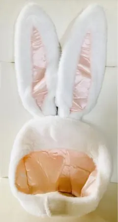 ウサギの耳付きフェイクファー帽子　可愛いうさぎ　かぶりもの