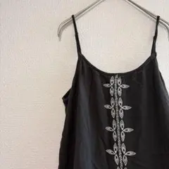 MOSSIMO ブラック刺繍キャミソール【XL】ボヘミアン 海外古着 一点もののサムネイル