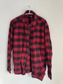 ユニクロ 赤黒チェックネルシャツ S
