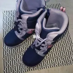 【新品未使用】グラビス　18センチ 　キッズ　スノーブーツ　ブーツ　女の子　冬靴