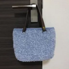薄い青の編み物トートバッグ
