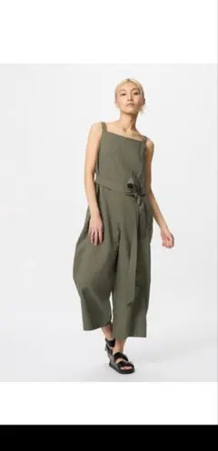 白雪様専用　新品★UNIQLO　リネンブレンドジャンプスーツ★