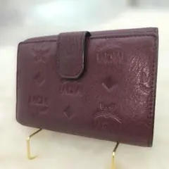 美品.希少　MCM エムシーエム　三つ折り財布　ダブルホック　レザー　ボルドーのサムネイル