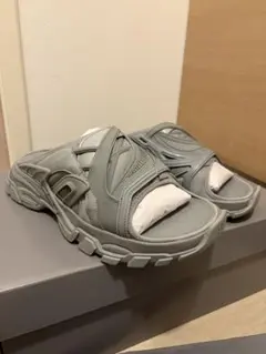 BALENCIAGA トラックサンダルのサムネイル