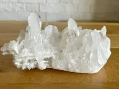高透明度✨ 四川水晶クラスター 木製台座付き - メルカリ
