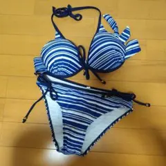 青と白のストライプ セパレート水着