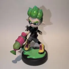スプラトゥーン　ボーイ　グリーン　amiibo フィギュア