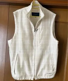 BURBERRY GOLF ノバチェック ベスト　Ｍ　高級感満載　オフホワイト系のサムネイル