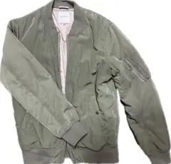 オリーブグリーン ボンバージャケット