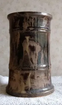 ダークブラウン　陶器製円筒花器