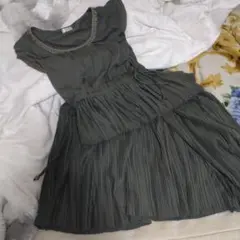 axes femme カーキ プリーツロングワンピース